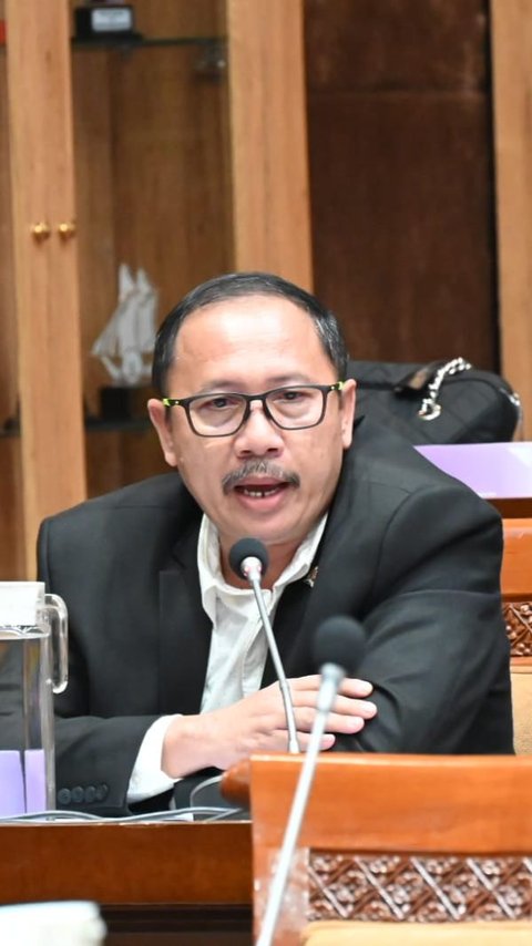 DPR Desak Mendikbudristek Percepat Sertifikasi Guru