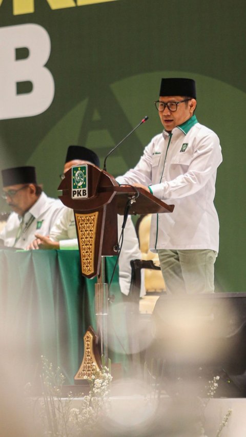 VIDEO: PKB Pamer Foto Kemesraan Prabowo-Cak Imin, Celetuk Nakal 'Cinta Lama Bersemi Kembali'