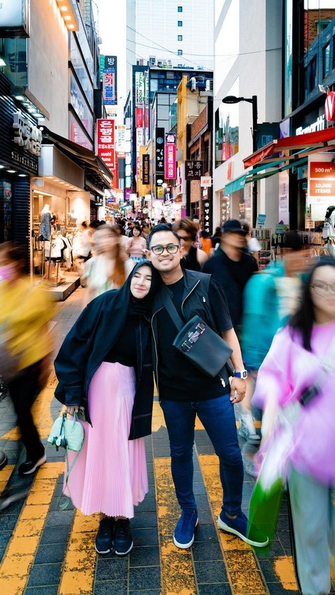 Potret Romantis Gilang Widhia 'Crazy Rich Malang' dan Shandy Purnamasari saat di Korea Selatan, Penampilan Bumil Makin Mencuri Perhatian