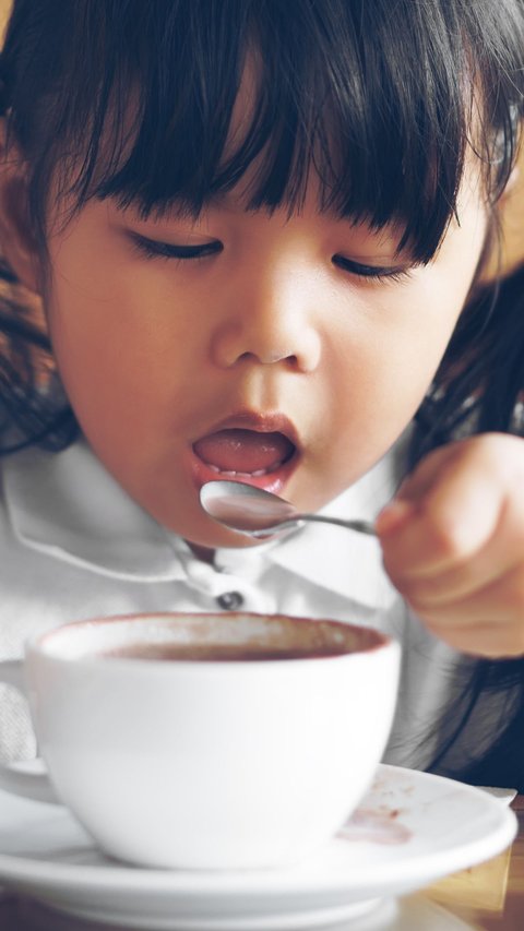 Safe Age for Children to Drink Coffee, Beware of Its Caffeine Content, Parents