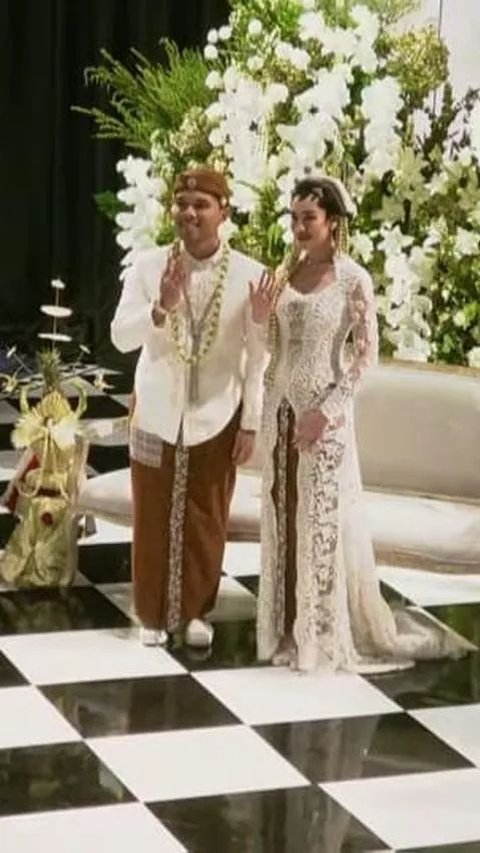 10 Photos of Thariq Halilintar & Aaliyah Massaid's Wedding Ceremony with Javanese Customs, Super Luxurious!