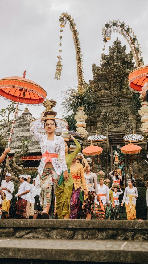 30 Funny Balinese Words in the Form of Pantun, Containing Moral Messages Full of Meaning