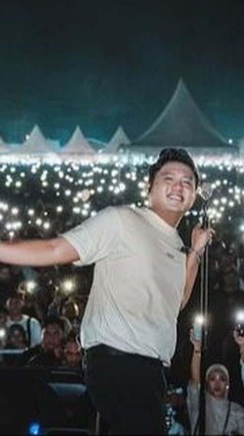 Ini 8 Lagu Denny Caknan yang Sering Diputar Jadi Teman Perjalanan hingga Seru Banget Dinyanyikan Bareng saat Konser