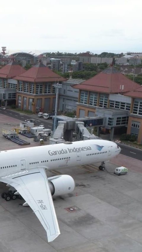 Pesawat Garuda Indonesia Putar Balik ke Solo
