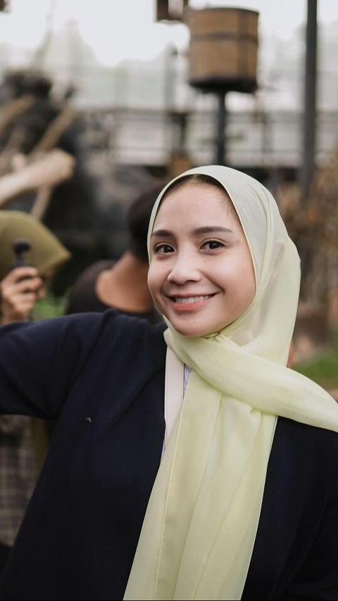 8 Latest Photos of Nagita Slavina Wearing Hijab After Returning from Hajj, Her Beauty Shines Brightly