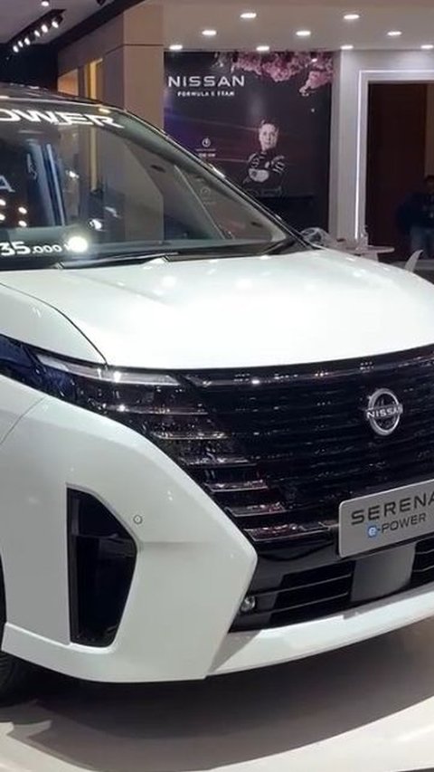 Pilih Nissan Serena e-Power atau Toyota Voxy? Baca Perbandingan Lengkapnya