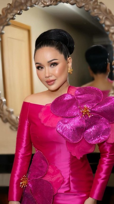 Kembali Muda Bak ABG, 9 Potret Transformasi Artis Indonesia Sebelum & Sesudah Face Lifting