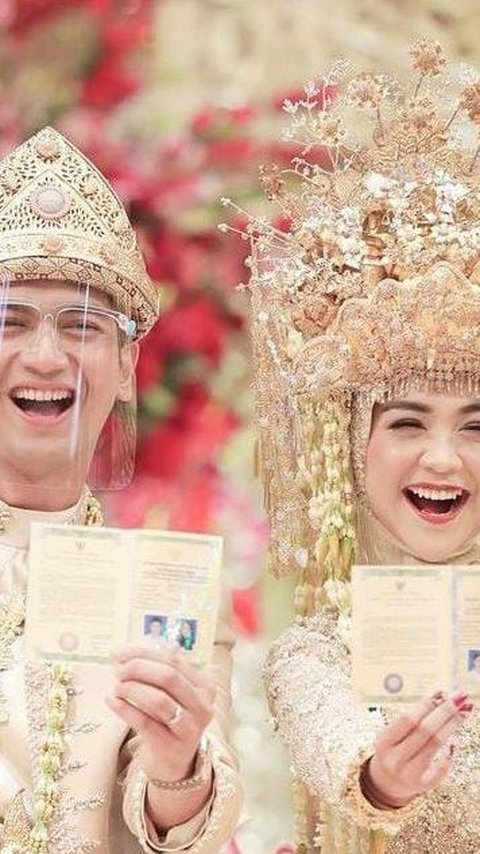 Feeling Defamed, Teuku Ryan Alludes to Ria Ricis' Hajj Status