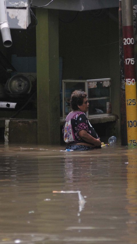 Waspada Potensi Banjir Awal Agustus di Indonesia Tengah-Timur