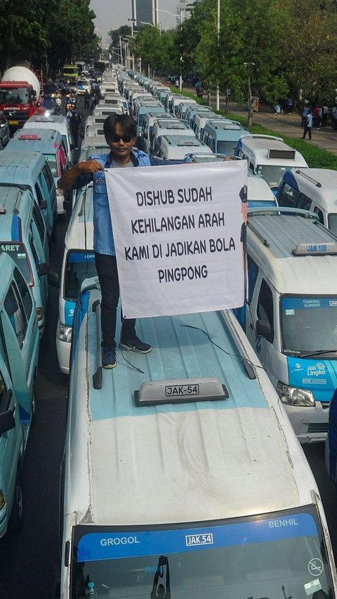 Respons Demo Sopir JakLingko, Transjakarta Klaim Telah Berlaku Adil soal Tambah Armada dan Rute Baru