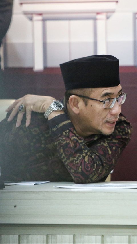 Skandal Hasyim Asy'ari: Komisi II DPR Memalukan