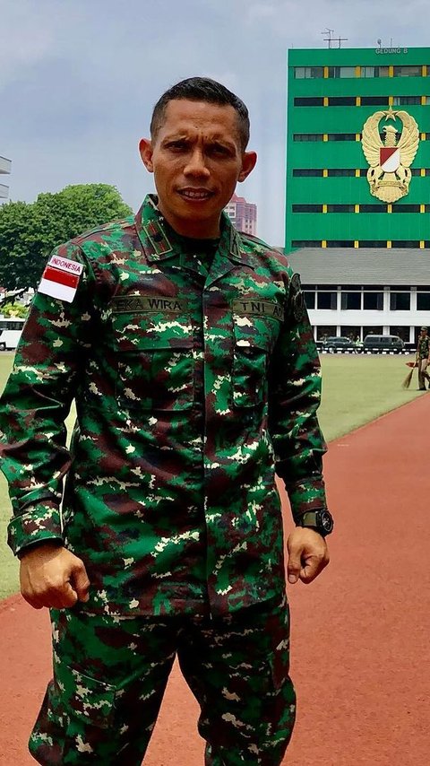 Letkol TNI Eka Wira 'King Of Sparko' Bareng Mayor Teddy: Mana Fans Garis Keras Mayted