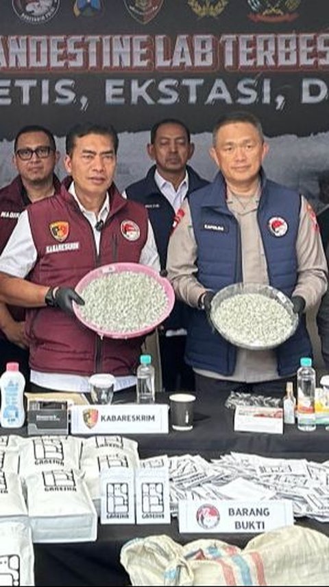 Polisi Dalami Awal Mula 8 Pemuda Kerja di Pabrik Narkoba Sintetis Terbesar di Malang