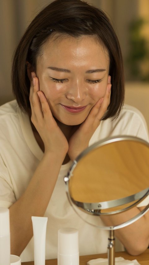 Take Care of Your Skin More Intensely at Night with the Right Skincare Routine