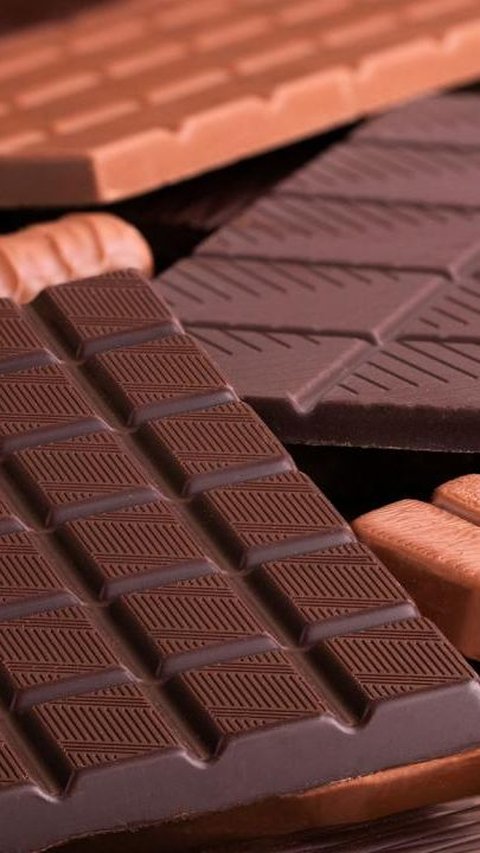 Perbedaan Cokelat Hitam dan Cokelat Susu, Mulai dari Bahan Pembuatan hingga Manfaat Kesehatan