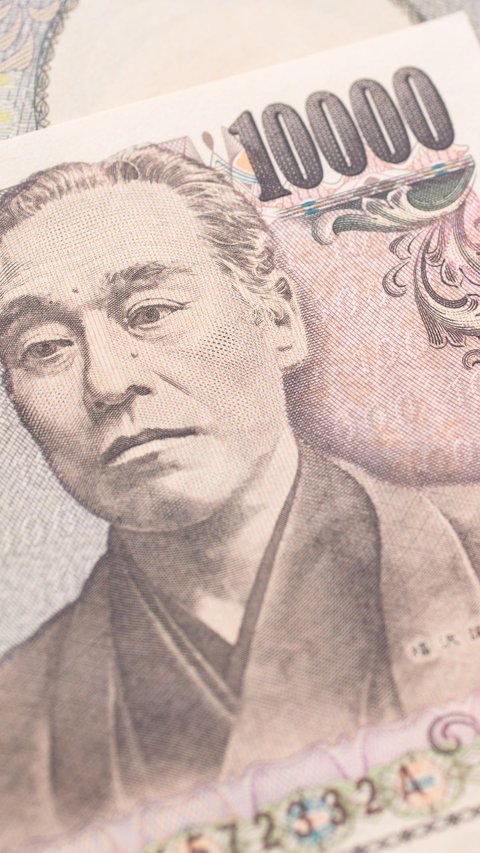 Japan Has New Technologically Advanced 3D Hologram Paper Money, Its Figure Inspires