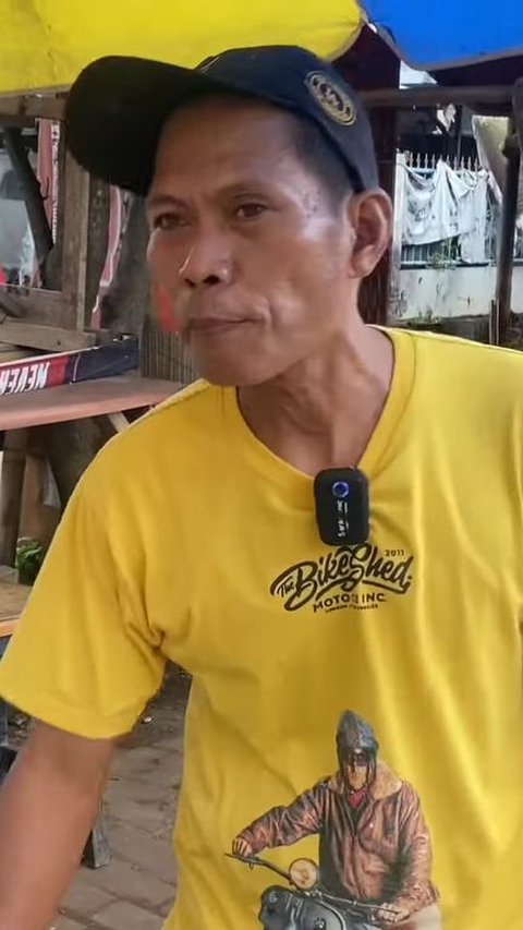 Punya Rumah dari Hasil 24 Tahun Dagang Gorengan Pikulan, Begini Kisah Perjuangan Pak Yono Pria Asal Brebes yang Merantau di Depok