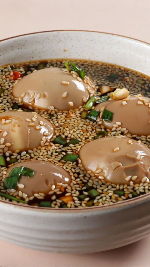 Korean Marinated Eggs, Easy to Make with Delicious Sauce