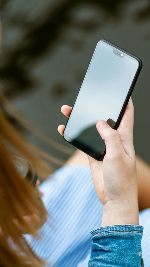 Orang AS Kini Malas Pakai Smartphone, Malah Ingin “Membuangnya” Jauh-jauh