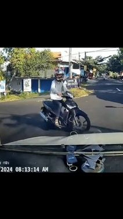 Viral Tabrakan Nyaris Terjadi di Persimpangan, Pahami Aturannya Biar Selamat