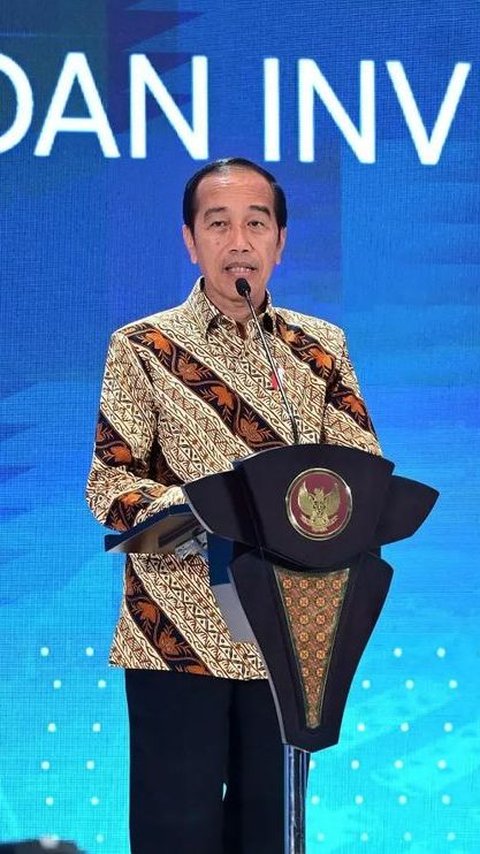 VIDEO: Momen Jokowi Bereaksi Catwalk AI Elon Musk, Ada Biden, Kim Jong Un hingga Putin Jadi Modelnya