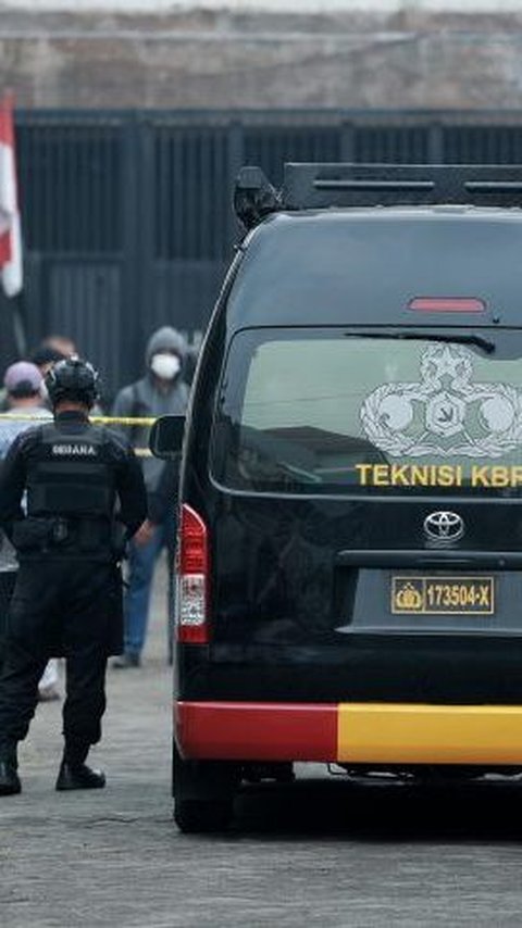 VIDEO: Rekaman Menegangkan, Detik-Detik Densus 88 Tangkap Tiga Terduga Teroris di Kota Batu