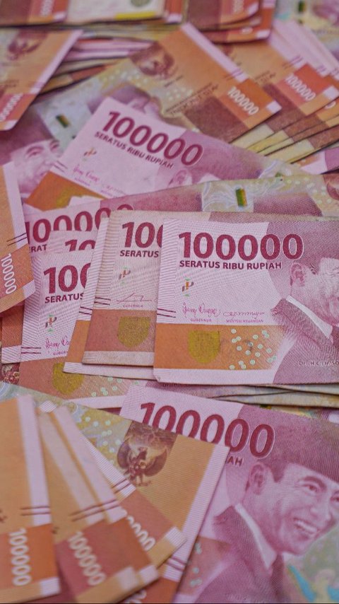 Rupiah Ditutup Melemah Jadi Rp15.955 Per Dolar Amerika Serikat