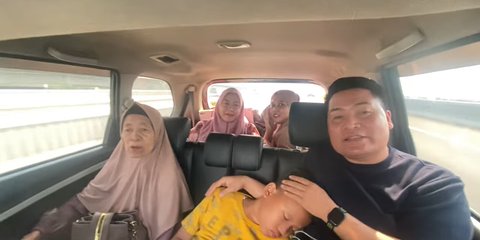 {{caption}}