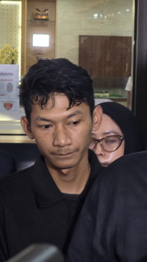 Penuhi Panggilan Penyidik Bareskrim, Saka Tatal Siap Blak-Blakan Terkait Kesaksian Palsu Dede dan Aep