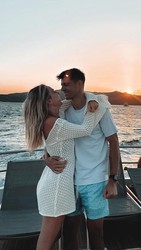 FOTO: Alvaro Morata dan Istri Putuskan Bercerai, Tiga Minggu Lalu Masih Mesra dan Romantis