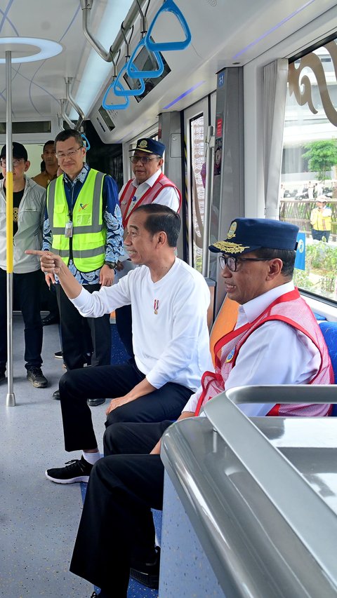 Jokowi Pastikan Trem Otonom Siap Dipakai untuk Tamu HUT RI di IKN