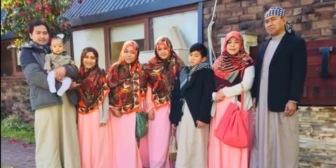 Terpisah dari Ibu Selama 11 Tahun, Perempuan Kembar Ini Akhirnya Bisa Kumpul Keluarga di Australia