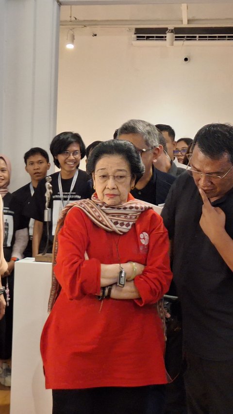 Bela Hasto, Megawati Beri Pesan ke Kapolri: Jangan Lagi Kamu Nanti di Pilkada Main Kayak Gitu