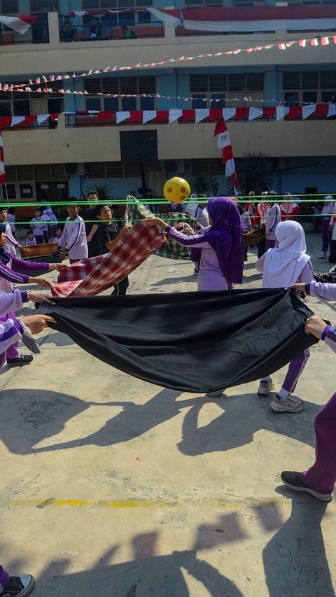 FOTO: Serunya Lomba 17-an Ini Bisa Tumbuhkan Semangat Nasionalisme dan Jiwa Pantang Menyerah