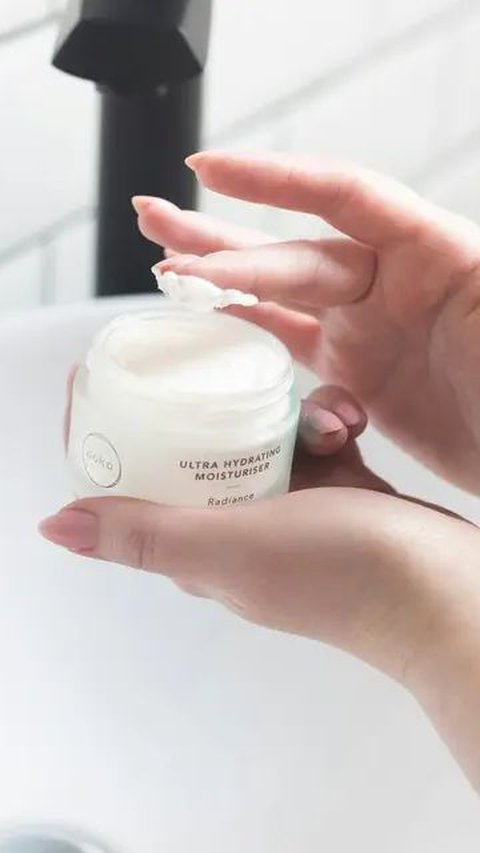 Rekomendasi Produk Skincare untuk Malam Hari yang Cocok All Skin Type