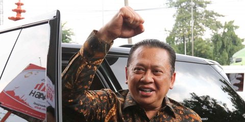 Sederet Pantun Khusus Bamsoet Berisi Pujian untuk Jokowi, Prabowo hingga Gibran