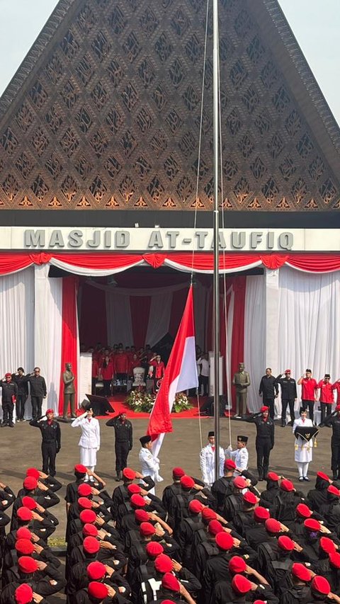 Tak Hadir di Istana Negara dan IKN, Megawati Pimpin Upacara HUT ke-79 RI di Lenteng Agung