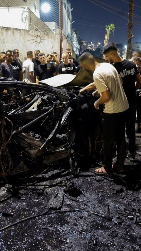 FOTO: Serangan Udara Israel Sasar Mobil Melintas di Jalan Raya Jenin Tepi Barat, Bunuh Dua Anggota Senior Hamas