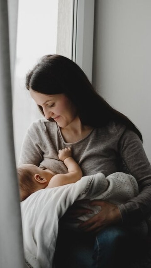 Begini Cara Ibu Pekerja agar Bisa Memberi ASI Eksklusif bagi Buah Hati