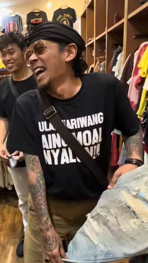 Budi Dalton & Doel Sumbang Jalan-jalan ke Jepang, Lihat Harga Celana Jeans Robek-robek Mahal Sampai Melongo