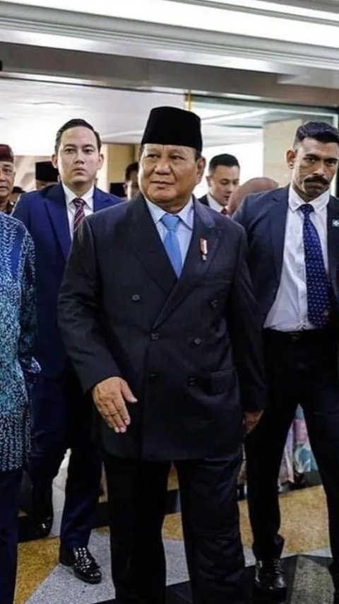 Dikawal Mayor TNI Teddy, Prabowo Pilih Jalan di Luar Karpet Merah saat Upacara Kemerdekaan di IKN