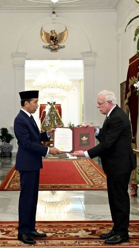 Independence Day Gift, Jokowi Receives Highest Award from the President of Palestine