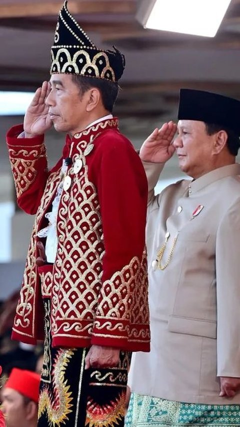 VIDEO: Penuh Makna Simbol Naga dan Kelabang di Baju Adat Banjar Dipakai Jokowi di IKN