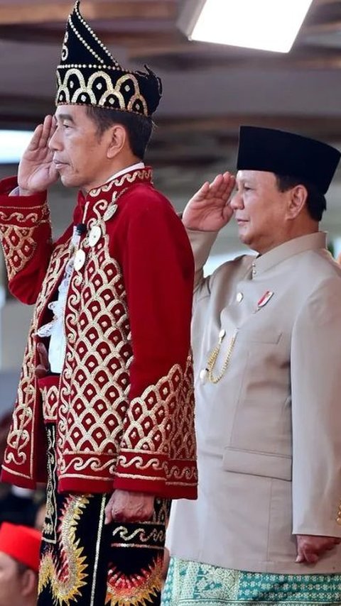 VIDEO: Adab Luar Biasa Prabowo Saat Jokowi Hendak Duduk Kembali ke Kursinya di IKN