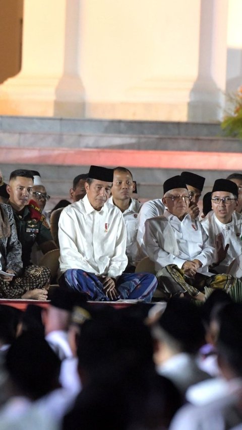 VIDEO: Momen Jokowi Senyum Diberi Nama Ketua MUI 'Muhammad', Kapolri Tepuk Tangan