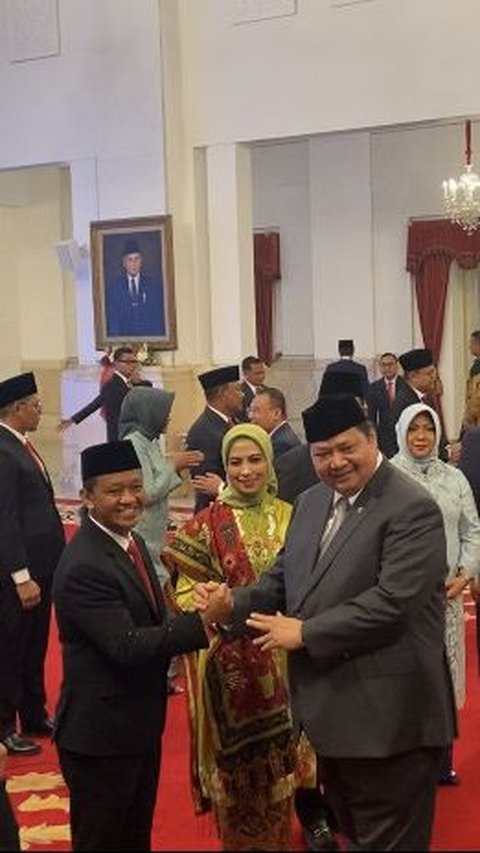 Reshuffle Kabinet, Bahlil Jabat Menteri ESDM Salam 'Adu Kepala' dengan Airlangga