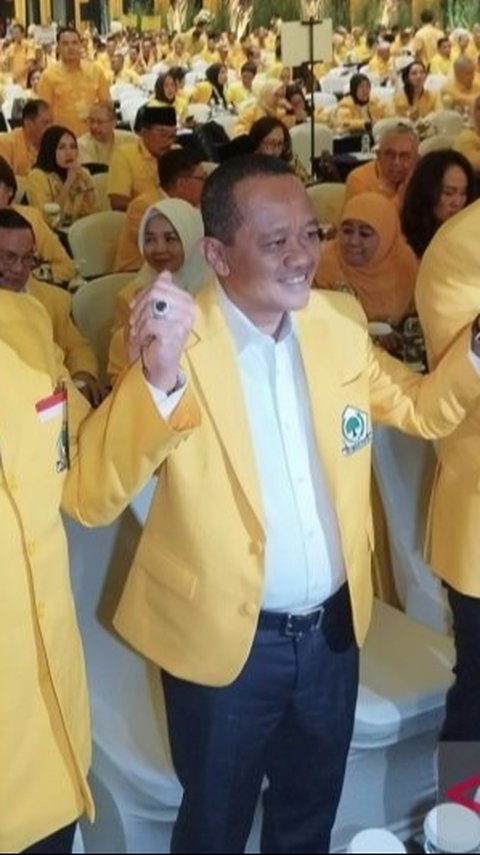 VIDEO: Surat 7 Senior Golkar Lugas Minta Jokowi Jadi Ketum, Begini Reaksi Bahlil