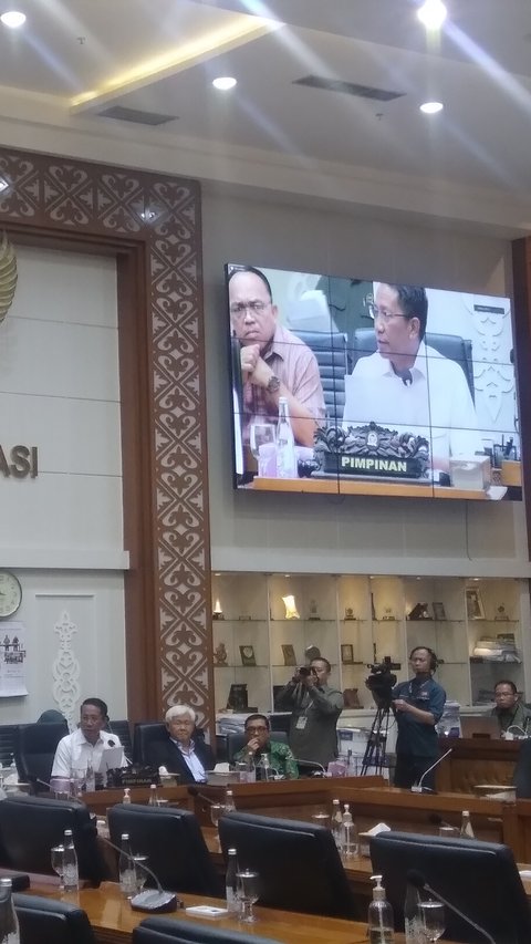 Usai Dilantik, Menkum HAM Langsung Rapat Bareng Baleg DPR Bahas RUU Pilkada Tancap Gas Bentuk Panja