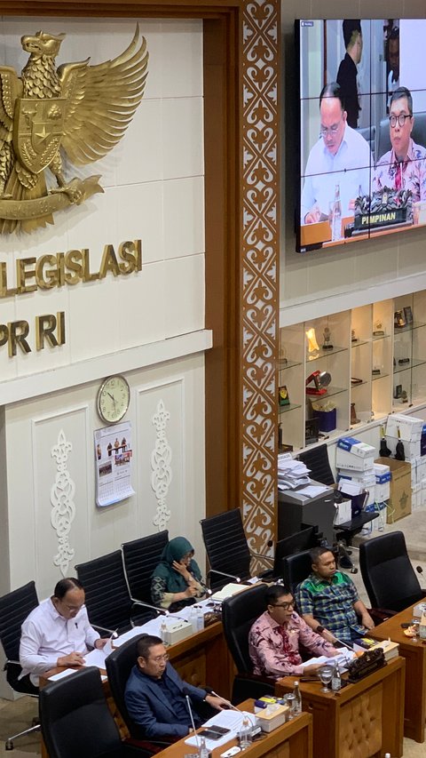 Baleg DPR: Tidak Ada Rapat Dadakan, RUU Pilkada Dimulai November 2023