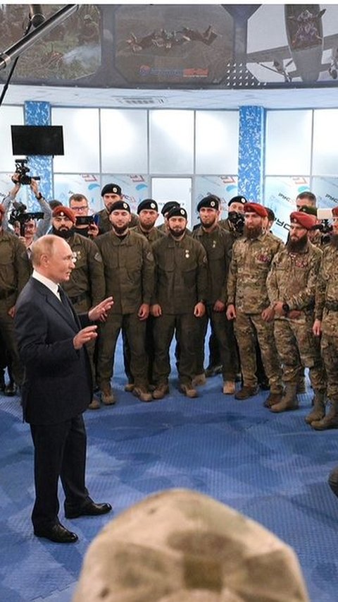 Presiden Putin Sidak Pasukan Chechnya buat Serang Ukraina: Benar-Benar Tak Terkalahkan!